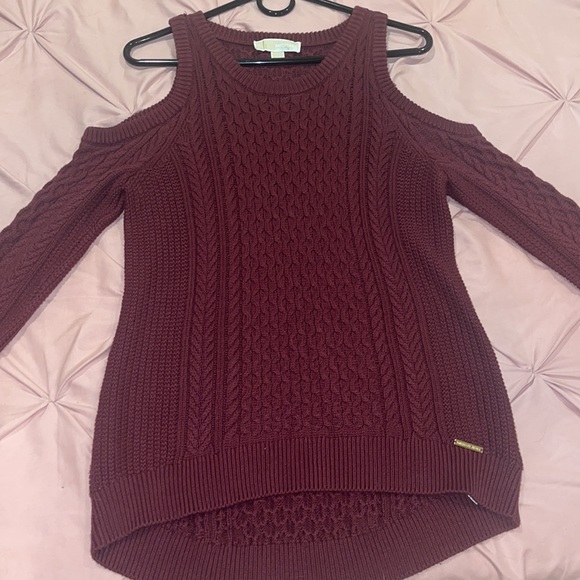 Michael Kors off the shoulder cable knit sweater tunic with gold hardware - Picture 3 of 7